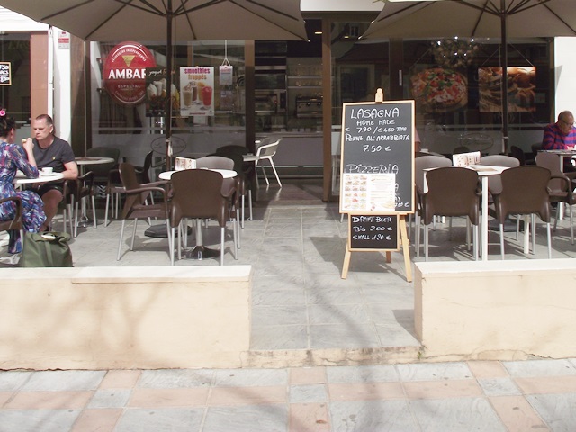 Bakery & Cafe for sale in Fuengiola