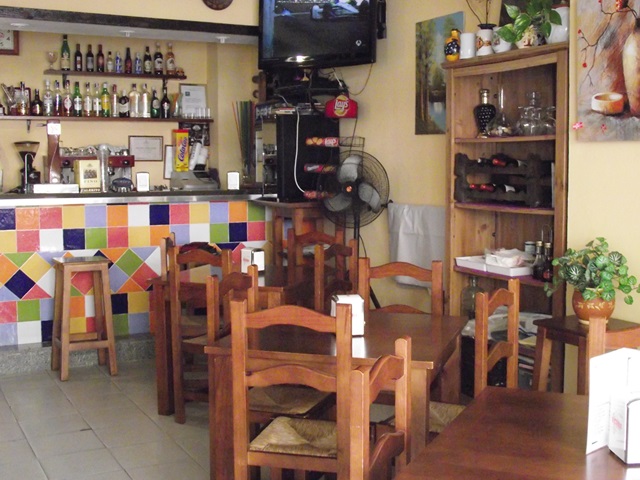 Freehold Cafe for sale in Fuengirola